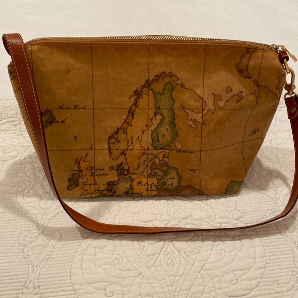 Alviero Martini Large Geo Map Handbag 1aClasse